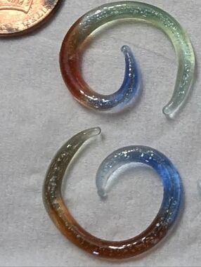 8g 1 pair of 8g gauged rainbow glitter glass earrings Ombre